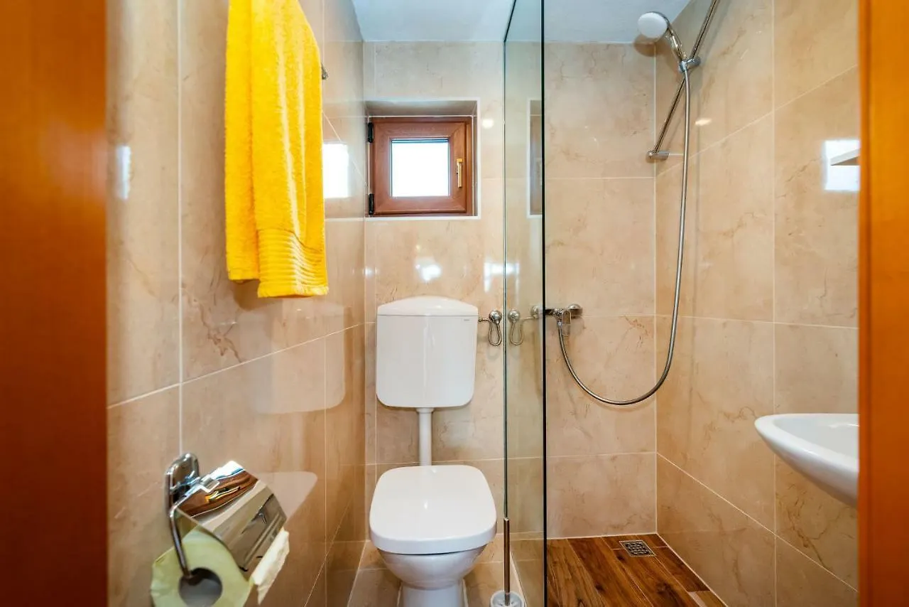 Apartment Adam Starigrad Paklenica
