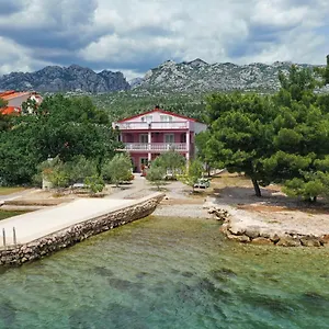  Apartman Rajna